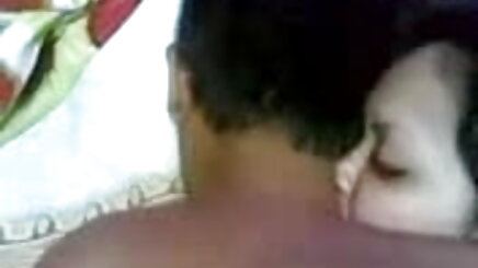 বাড়ীতে তৈরি দেশি সেক্সি ভিডিও